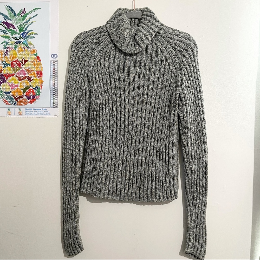 J. CREW Long Sleeve Knit Turtleneck Sweater Medium